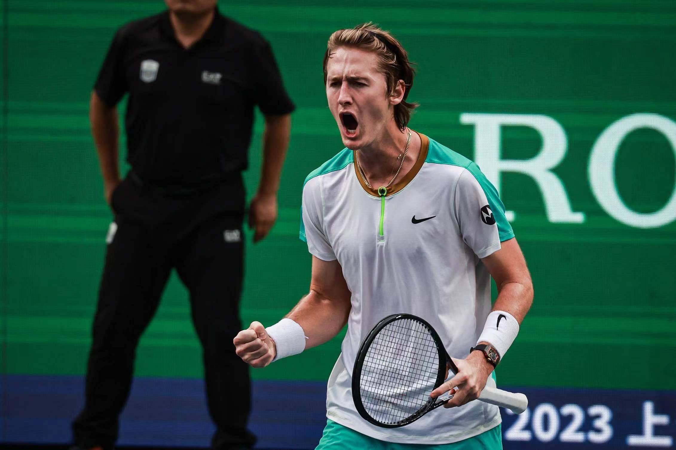 爱游戏客户端包含费德勒意外战胜阿森纳，领先优势明显引爆全场！的词条