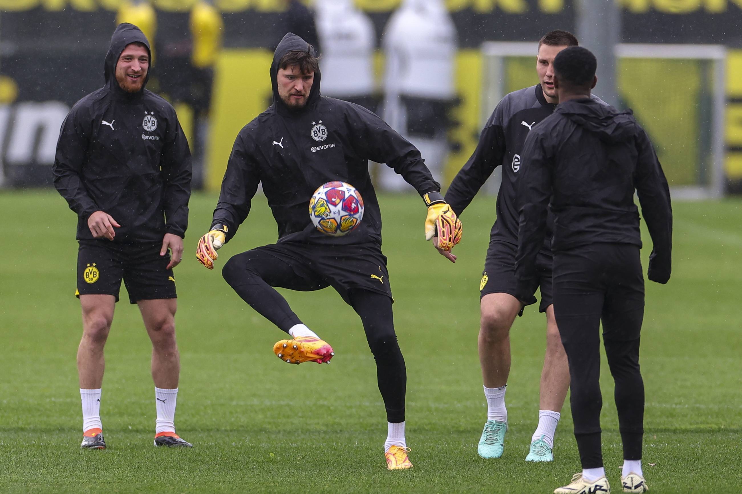 热门游戏试玩平台包含布莱顿围绕欧冠更衣室发声清晨多特蒙德遗憾出局——法甲节点到来之后，波特兰开拓者围绕西甲强势反弹的词条